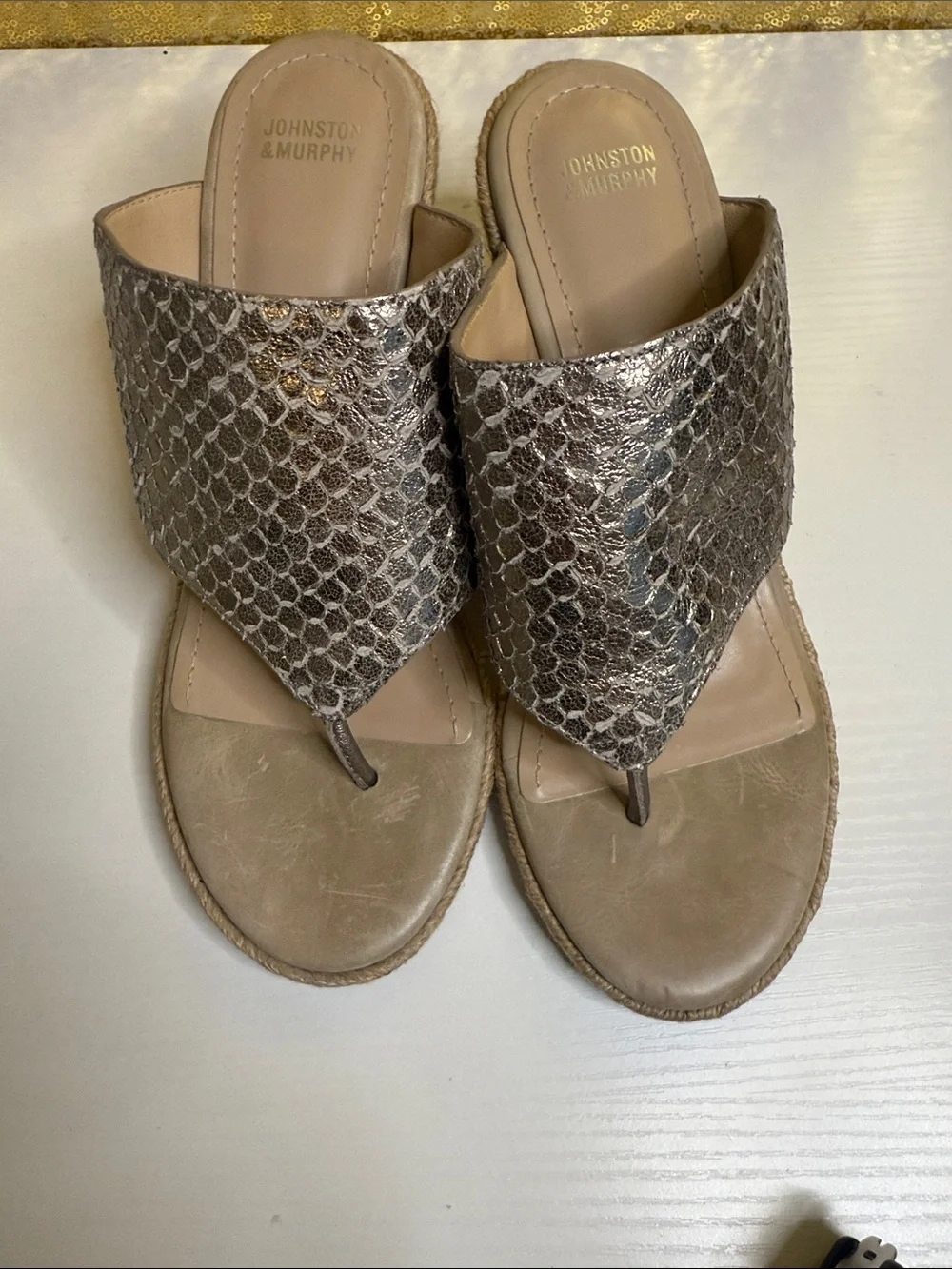Johnston & Murphy Metallic gold/taupe Snake-Texture Espadrille Wedge Thongs